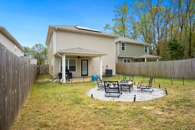Building Photo - 243 Wainwright Dr