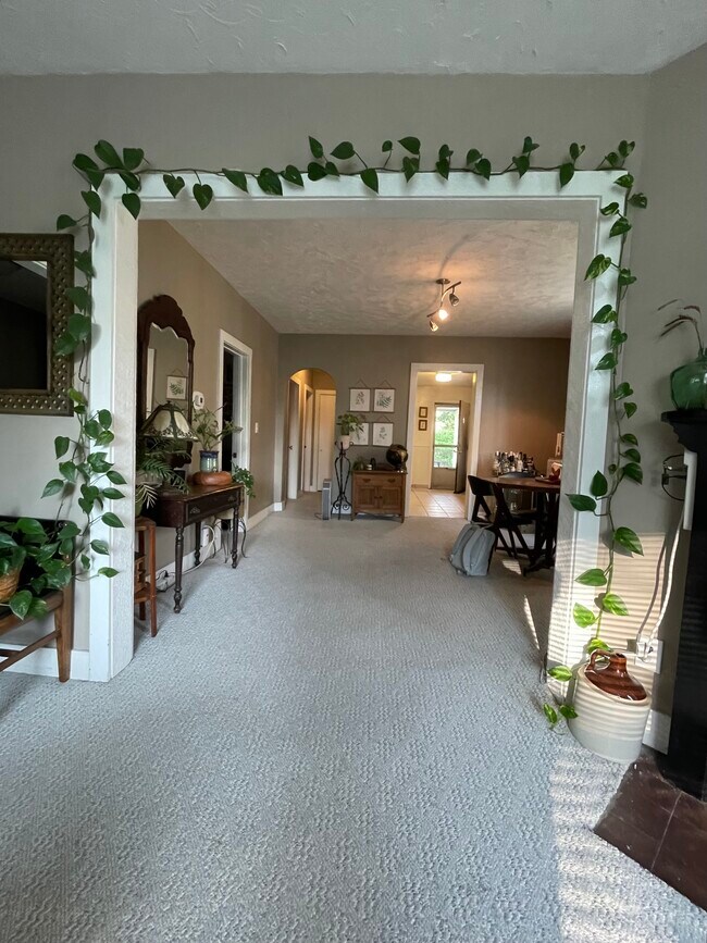 dining room - 2429 Garfield Ave