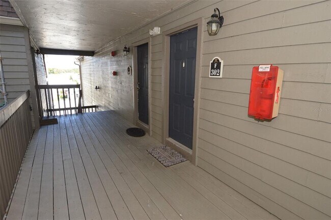 Building Photo - 2500 Winding Creek Blvd