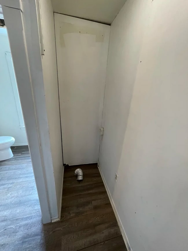 Building Photo - Click the “Apply Now” button or email wapmrentals@gmail.com for a prompt response.