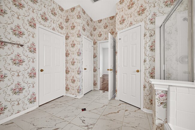 Building Photo - 12338 Ashford Hollow Dr