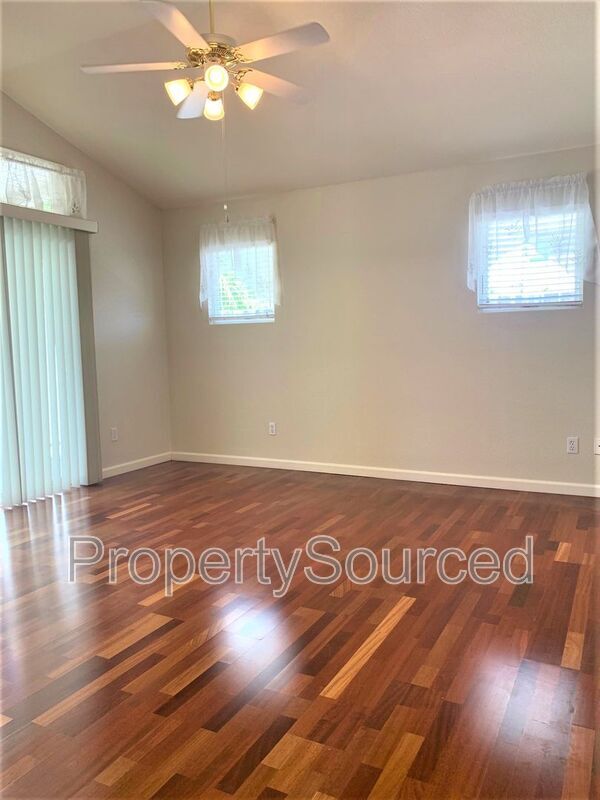 Building Photo - 857 Tannehill Dr
