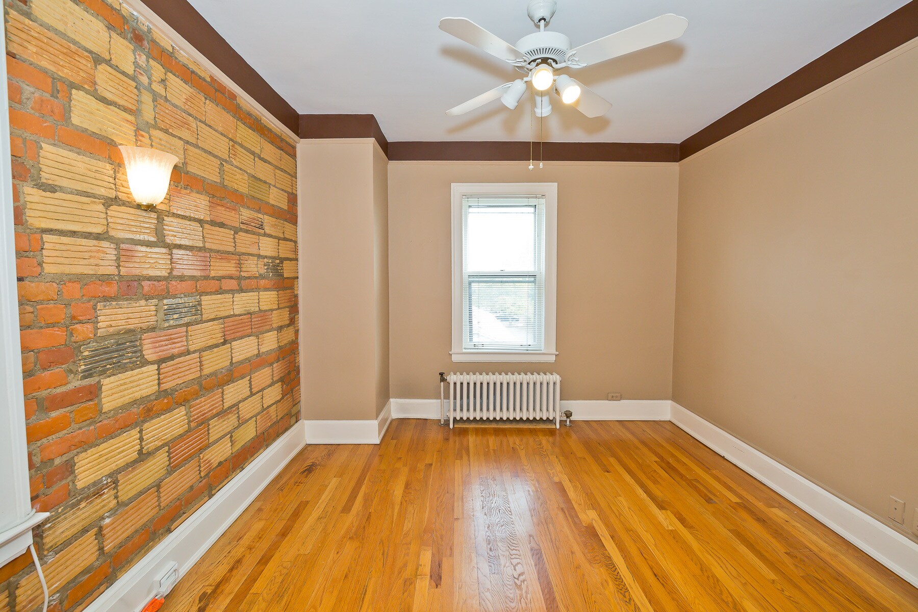 Building Photo - 327 Southfield Rd