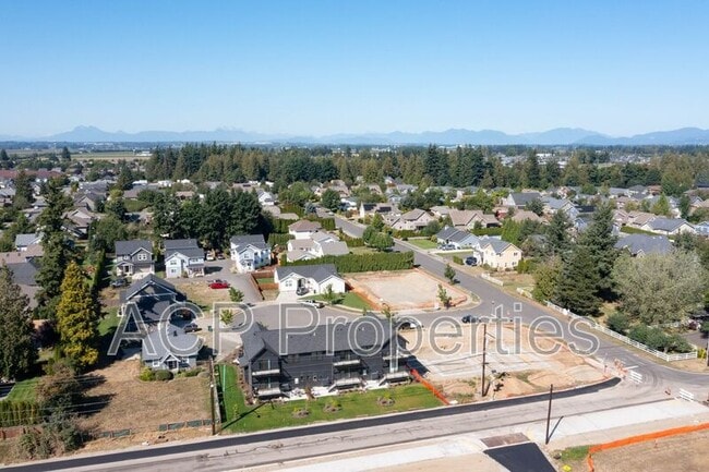 Building Photo - 1318 Bradley Ct