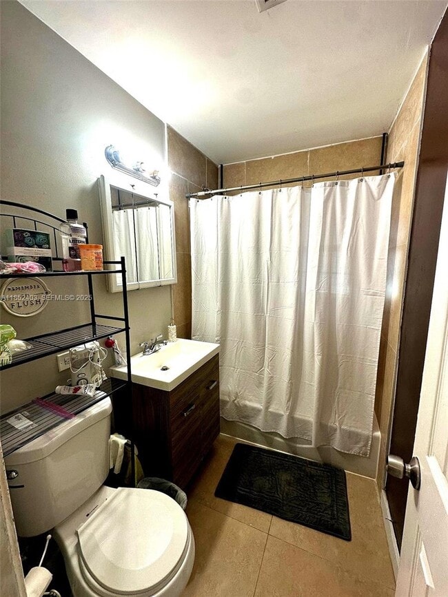 Building Photo - 10241 Dominican Dr