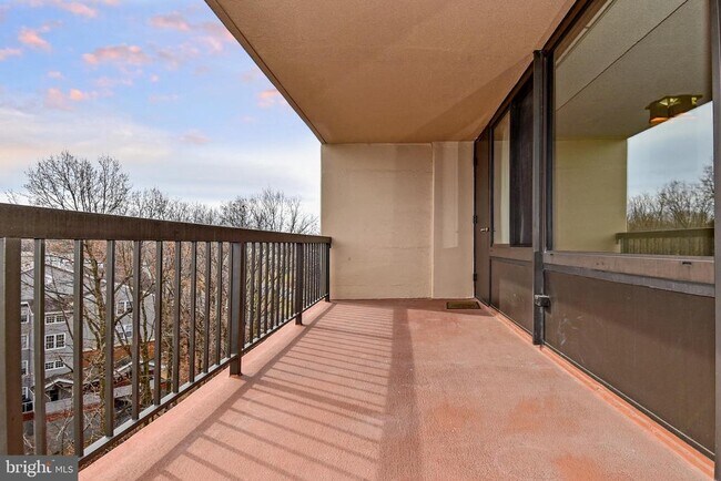 Building Photo - 5500 Holmes Run Pkwy