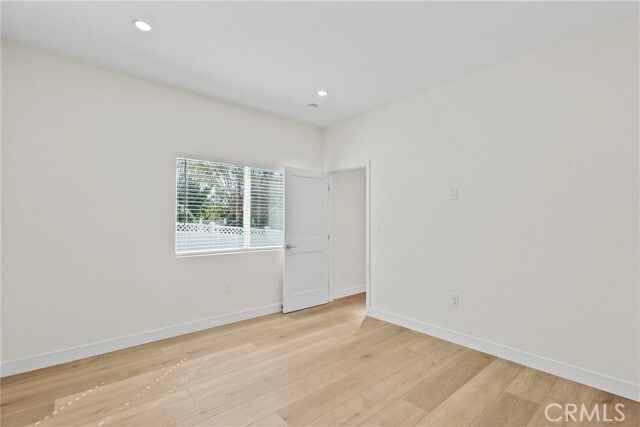 Building Photo - 1058 E Orange Grove Ave