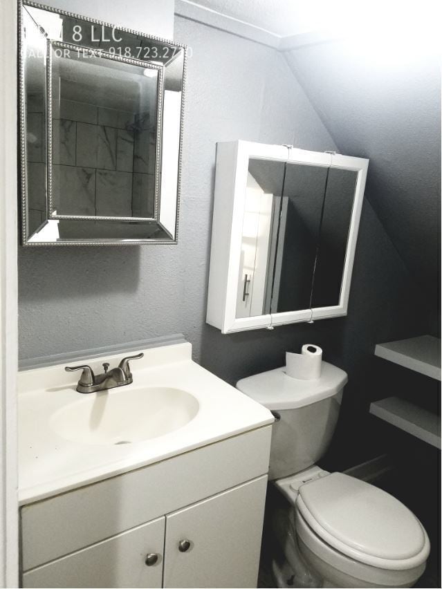 Building Photo - 415 E Oklahoma St