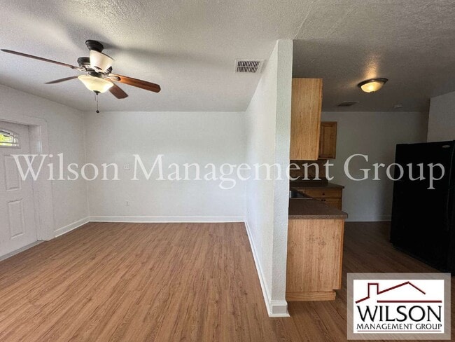 Building Photo - 5315 Davisson Ave