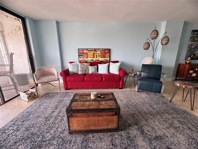 Building Photo - 3545 NE 166th St