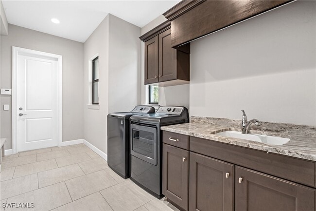 Building Photo - 11813 Via Cassina Ct