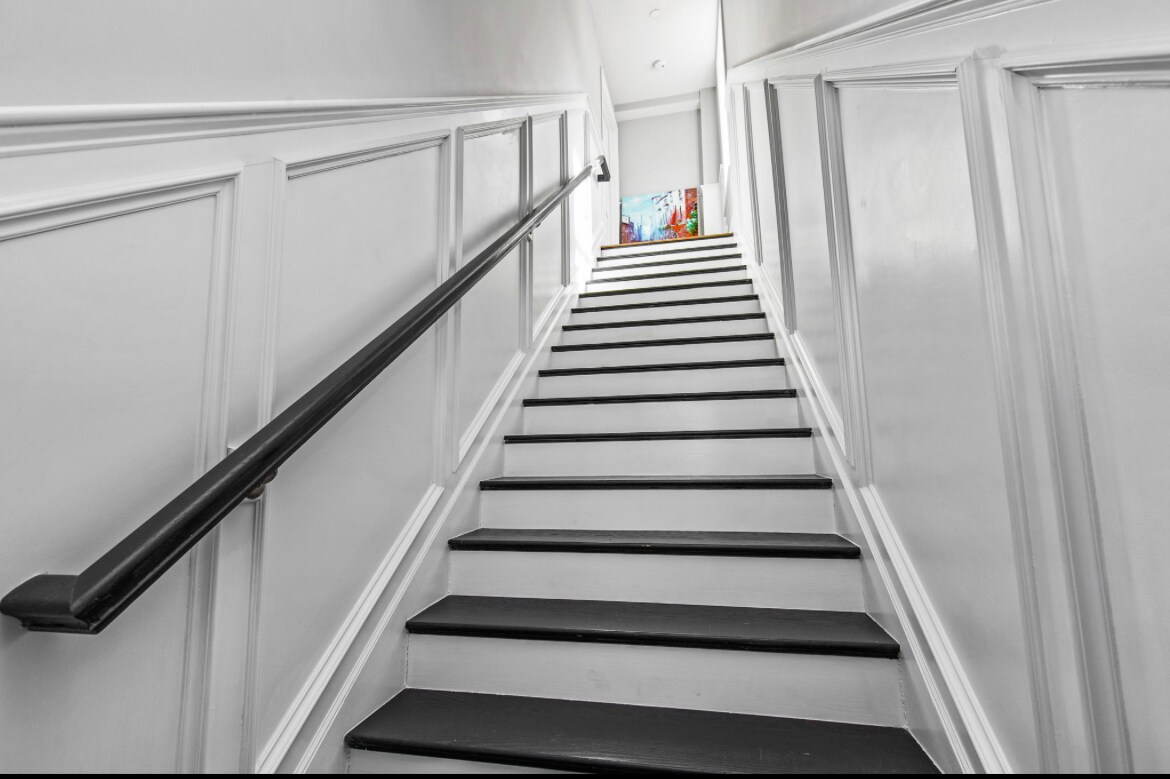 Building Photo - 84 Flint St