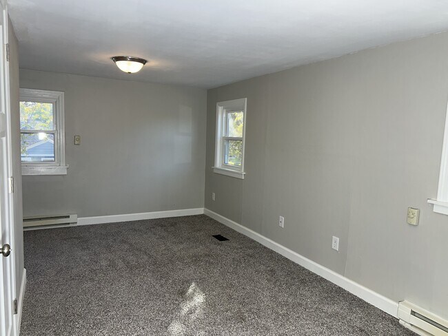 Building Photo - 2220 S 1st Ave