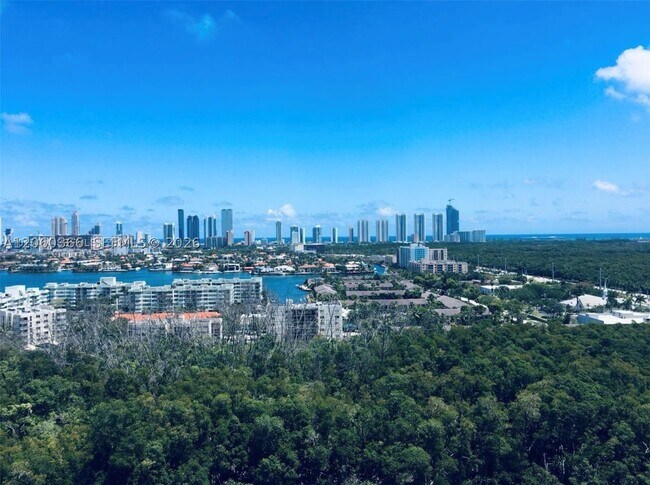Building Photo - 16385 Biscayne Blvd