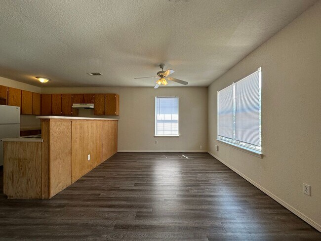 Building Photo - 1322 N 47th St