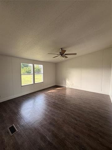 Building Photo - 2517 Willow Oak Ln