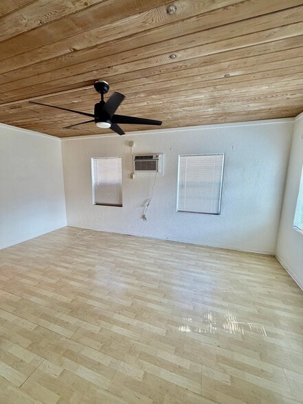 Building Photo - 1101 N Federal Hwy