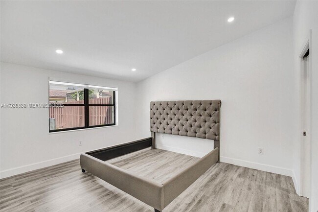 Building Photo - 13705 SW 101st Terrace