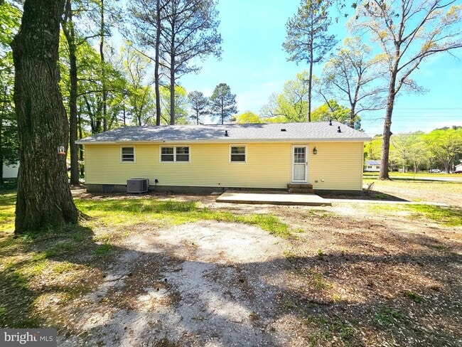 Building Photo - 7273 Walston Switch Rd