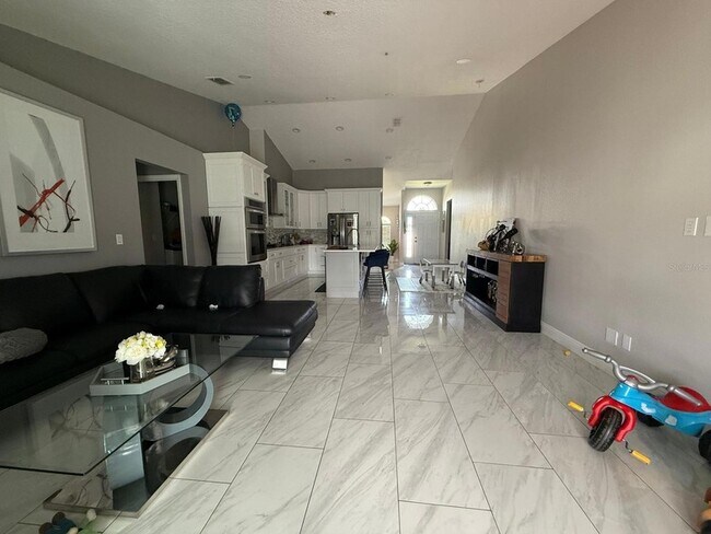 Building Photo - 4706 Doral Pointe Dr