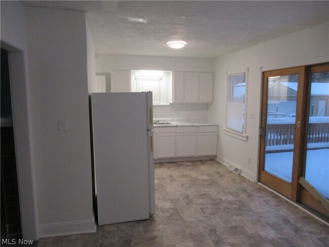 Building Photo - 4482 Liberty Rd