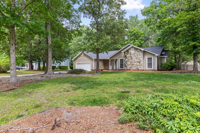 Building Photo - 439 Candlewood Dr