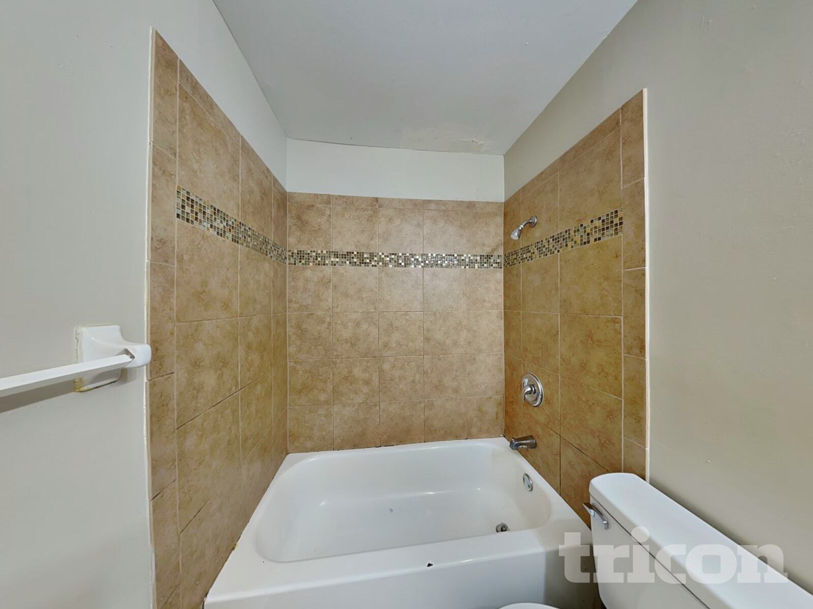 Building Photo - 1404 Fernwood Pl