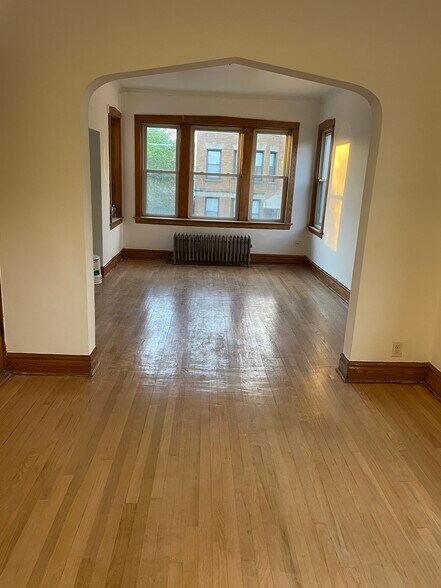 Building Photo - 2345 W 24th St