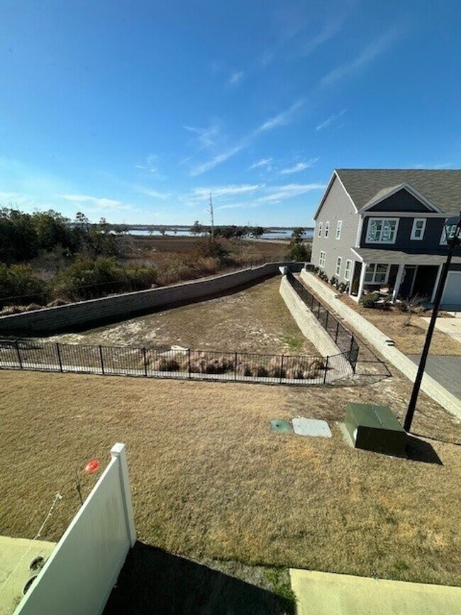 Building Photo - B6760 ( tenant break lease 5/12/26)