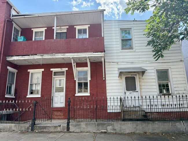 Building Photo - 551 W Philadelphia St