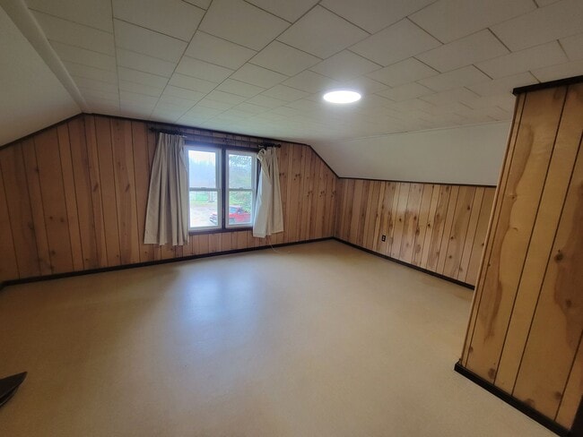 Building Photo - 5 Bedroom Home in Usk, WA