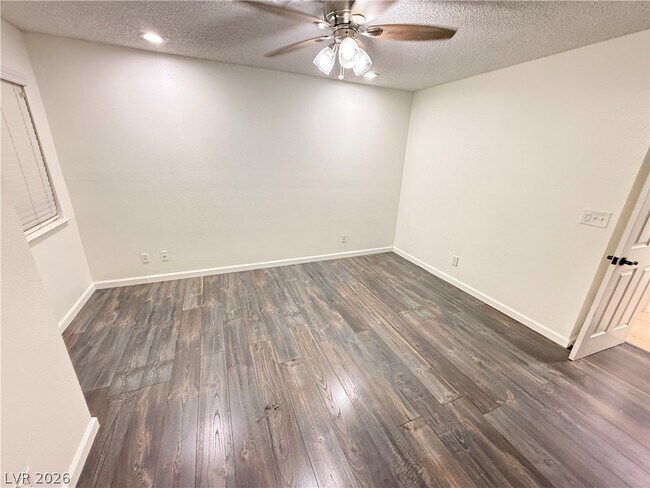 Building Photo - 2372 Beaver Bay Ct