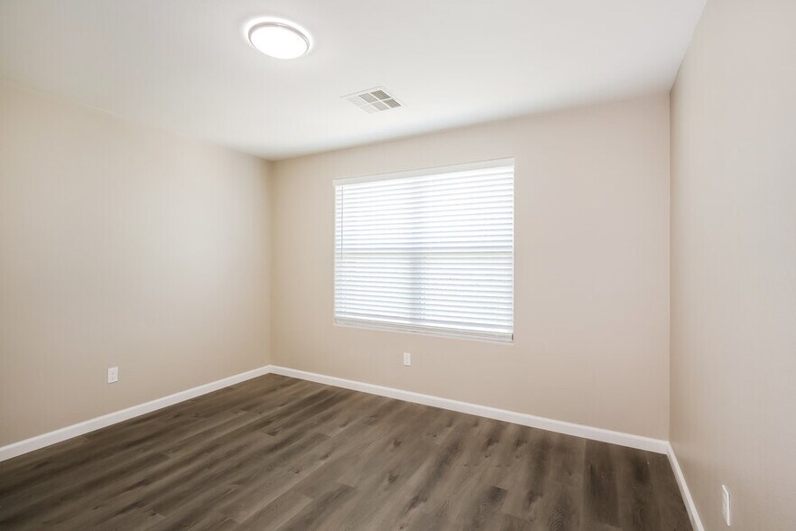 Building Photo - 4237 Telstar Ct