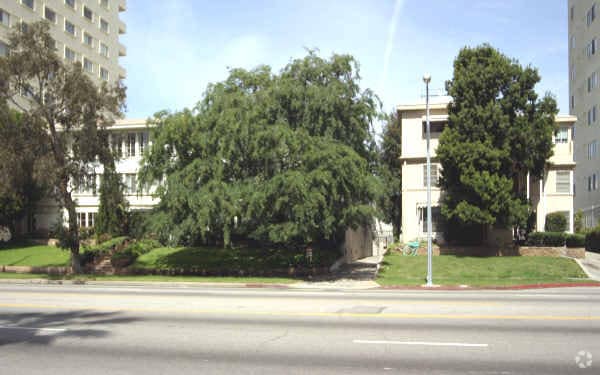 Primary Photo - 10777 Wilshire Blvd