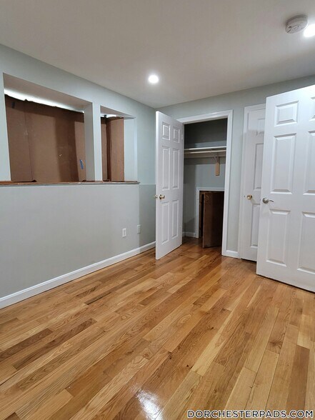 Building Photo - 42 Woodrow Ave