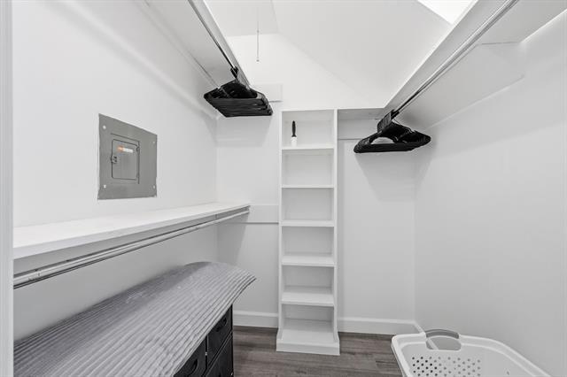 Building Photo - 9829 Park Ln Ct