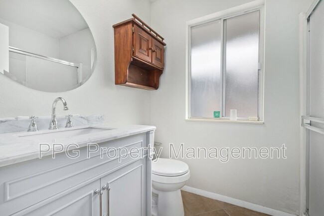 Building Photo - 14022 Whispering Lake Dr