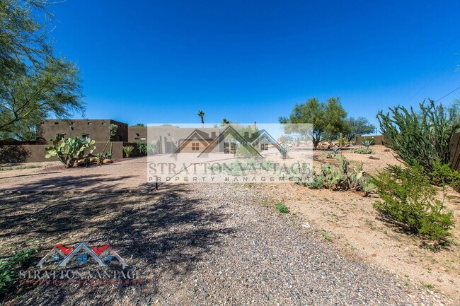 Building Photo - 39614 N 7th St