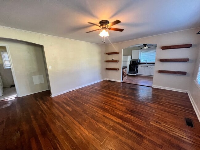 Building Photo - Cozy Home on 1.22 acres in Beauregard