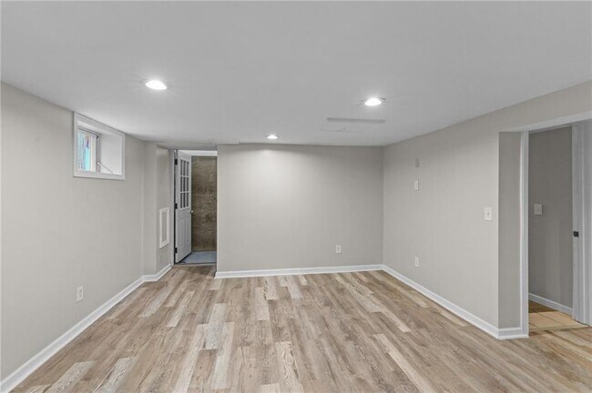 Building Photo - 67 Armington St