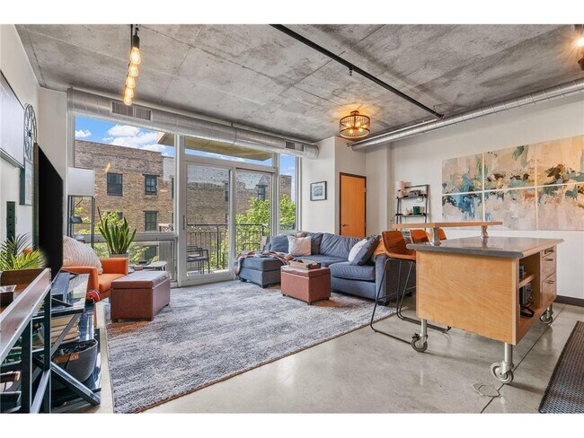 Primary Photo - 730 N 4th St