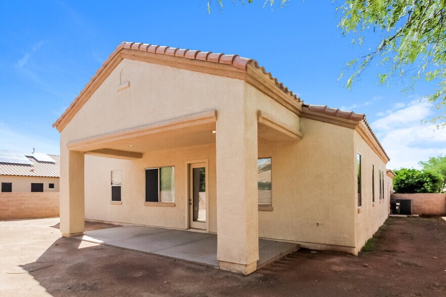 Building Photo - 6498 W Castle Pines Way