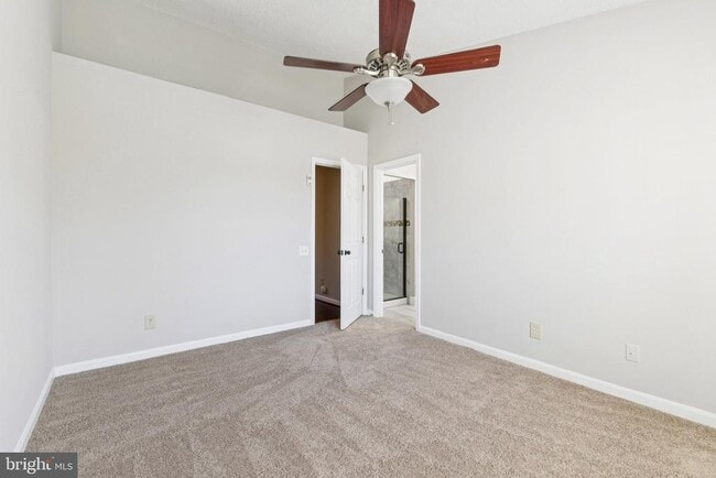 Building Photo - 16864 Miranda Ln