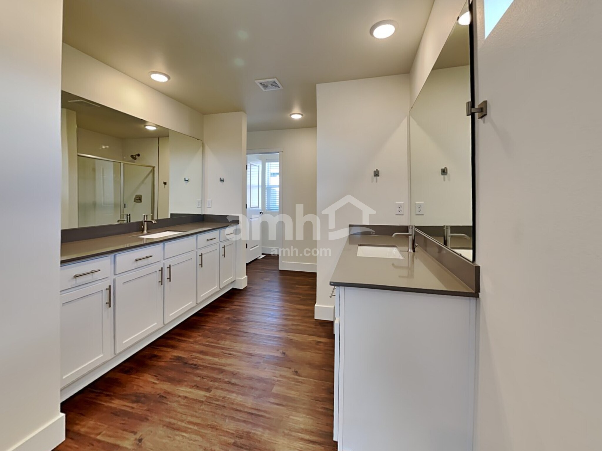 Building Photo - 342 Smith Dr