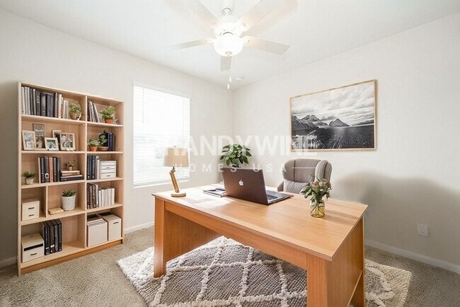 Building Photo - 481 Terabithia Wy