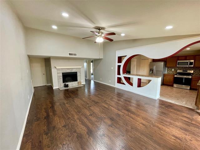 Building Photo - 1624 Shreveport Trail