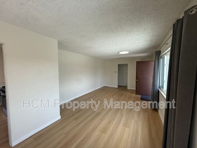 Building Photo - 522 N Hampton St
