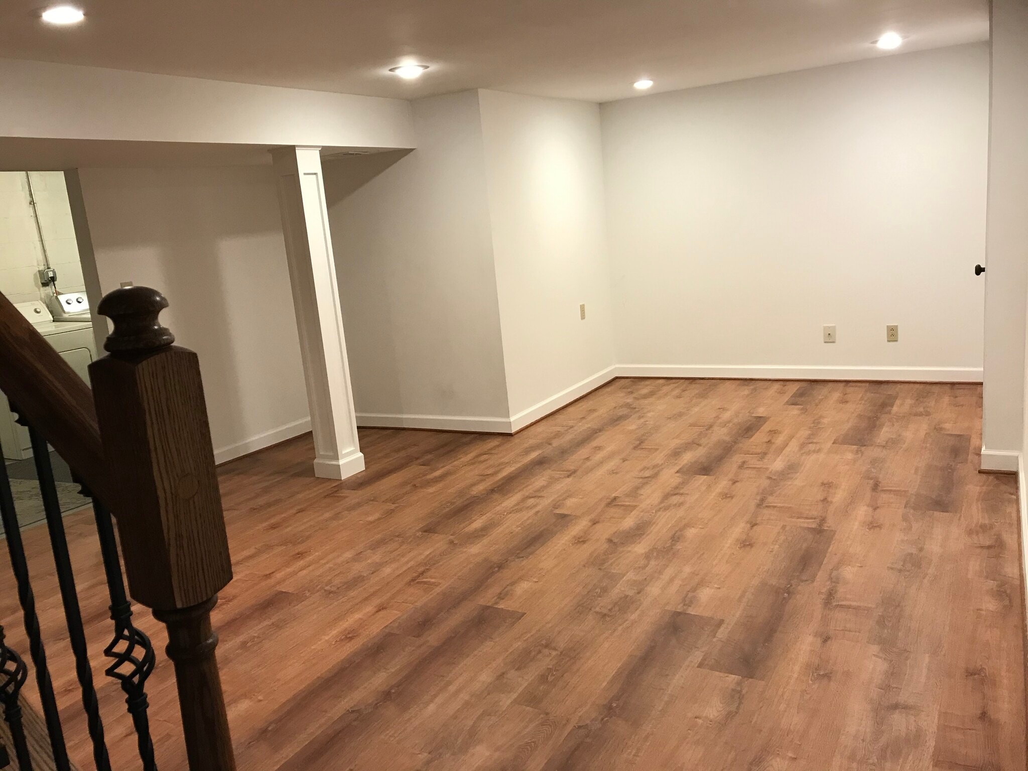 Building Photo - 563 Hickory Dr