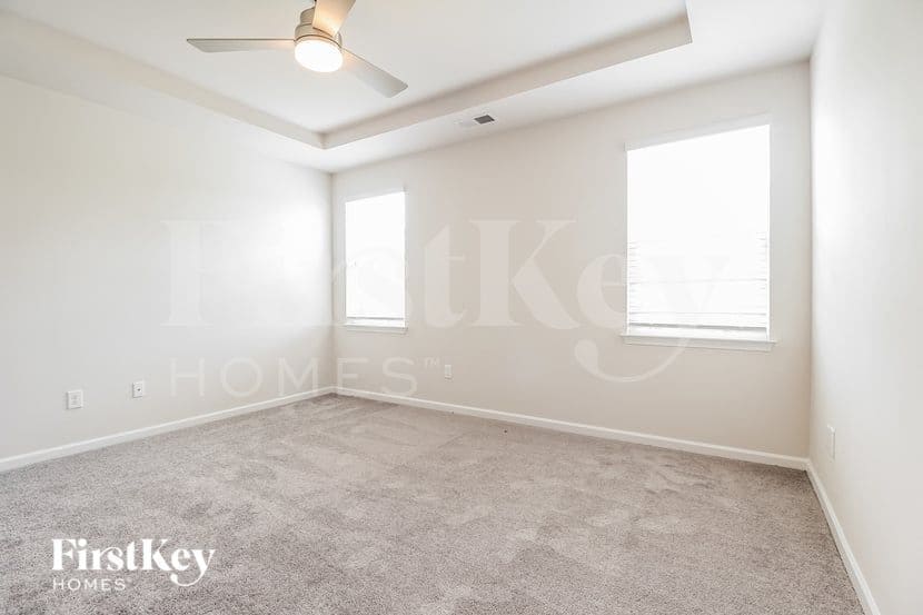 Building Photo - 808 Birchcrest Wy