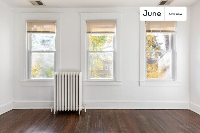 Building Photo - 616 Orleans Pl NE